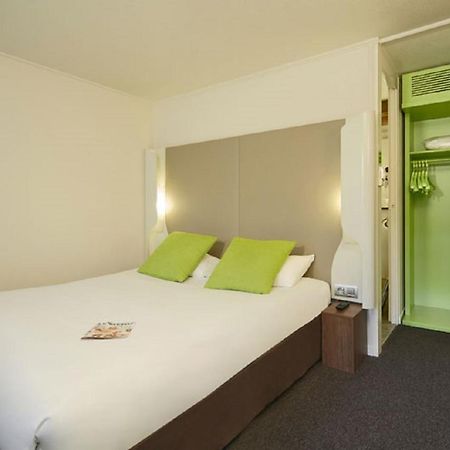 Hotel Campanile Lille - Seclin Exterior foto
